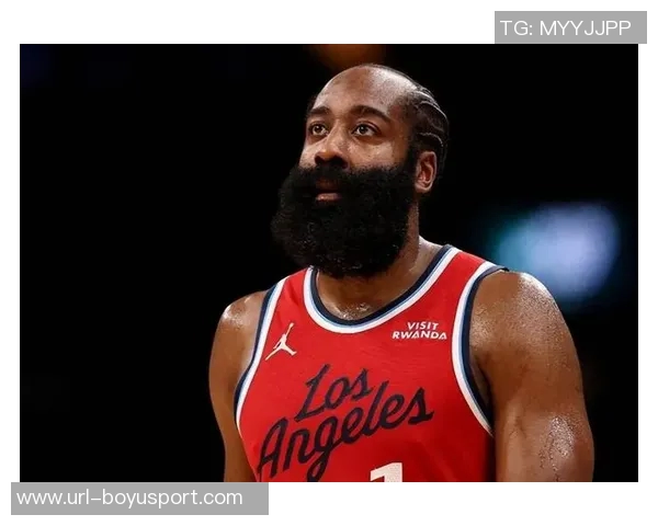 哈登半场表现抢眼却难阻球队落后正负值惨淡显示困境 哈登半场表现抢眼却难阻球队落后正负值惨淡显示困境