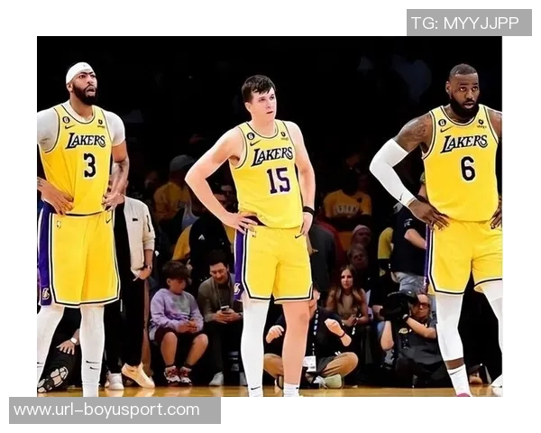 下场对阵太阳里夫斯强调团队需明确战术执行的重要性 下场对阵太阳里夫斯强调团队需明确战术执行的重要性