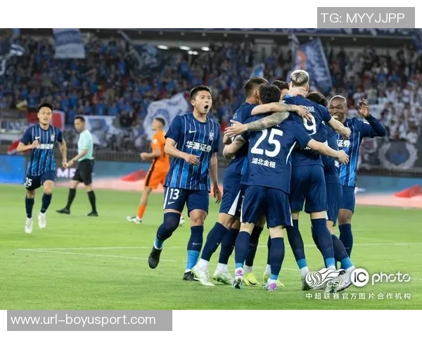 三镇希望续约邓涵文未果媒体人透露背后原因与未来展望